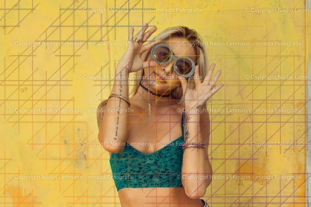 3-05-1025-683 | „Willkommen bei mirada Fotografie – Ihr Shop für professionelle Kindergarten- und Grundschulfotografie. Unvergessliche Erinnerungen für Kinder & Eltern. Jetzt entdecken!" - Realisiert mit Pictrs.com