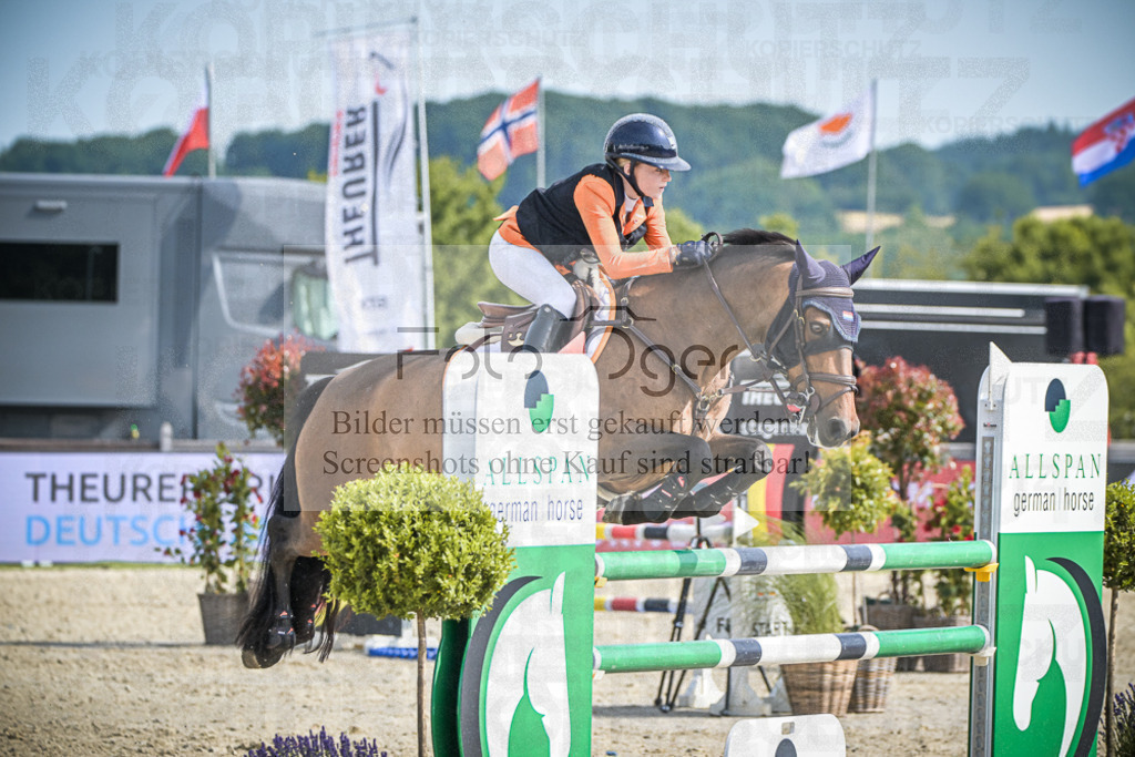 DOS_0708 | Entdecke hochwertige Reitturnierfotos von Foto Oger. Professionell, emotional und authentisch – jetzt Lieblingsmomente im Shop bestellen.Deutschlandweite Turnierfotografie. - Realisiert mit Pictrs.com