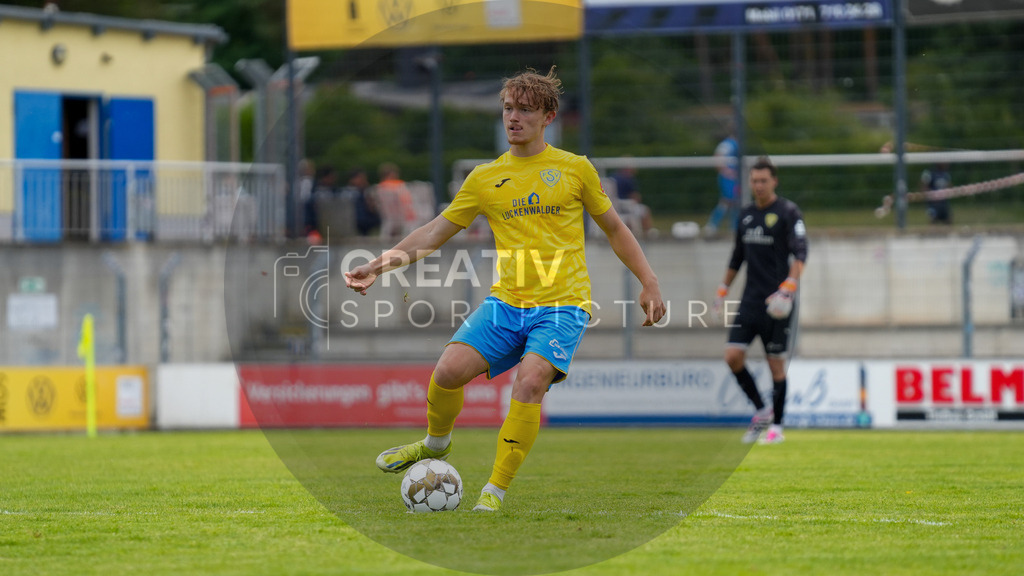 Fußball, Herren, Saison 2025/2026, 3. Luckenwalder Turmpokal, Werner-Seelenbinder-Stadion Luckenwalde, Spiel: FSV 63 Luckenwalde vs. 1.FC Union Berlin U19,  | Fußball, Herren, Saison 2025/2026, 3. Luckenwalder Turmpokal, Werner-Seelenbinder-Stadion Luckenwalde, Spiel: FSV 63 Luckenwalde vs. 1.FC Union Berlin U19,  Im Bild: Remo Merke (Luckenwalde) - Realisiert mit Pictrs.com