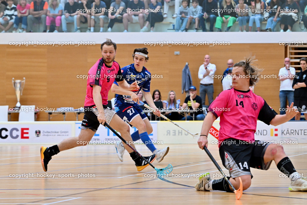 VSV Unihockey vs. Wiener Floorball Verein | #14 LAURILA Teo Wiener Floorballverein, #9 ZEHETNER Laurin Wiener Floorballverein, #27 Lukas Floriantschitz VSV Unihockey, VSV Unihockey vs. Wiener Floorball Verein, VSV Unihockey vs. Wiener Floorball Verein am 18.05.2025 in Villach (Ballspielhalle St. Martin), Austria, (Photo by Bernd Stefan)