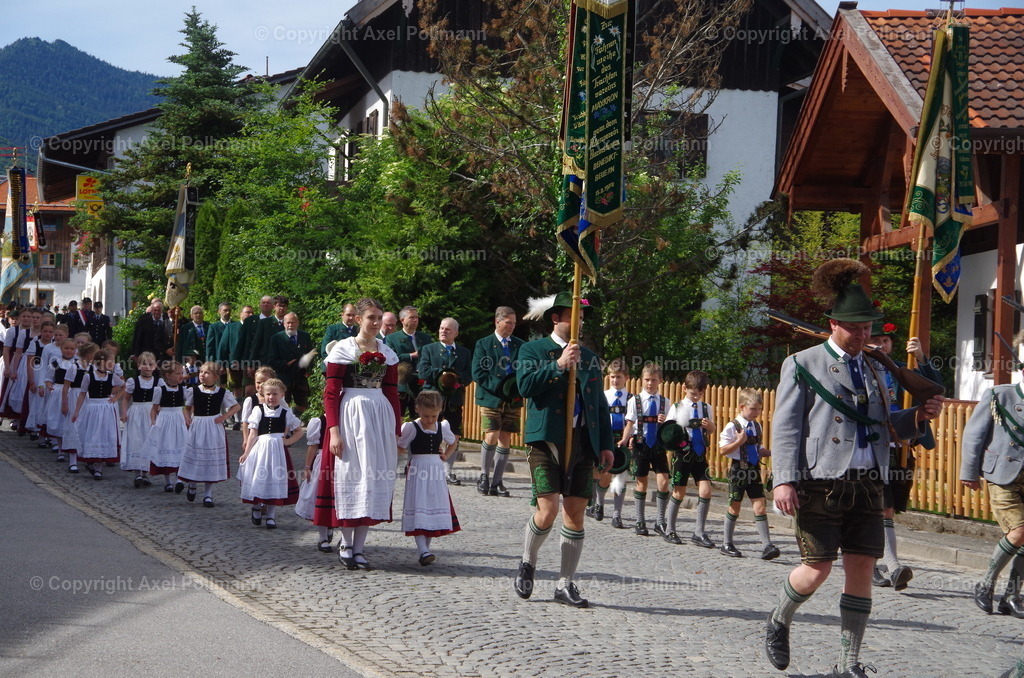 IMGP4973 | fotografiert von Axel PollmannLeonhardi Wallfahrt Benediktbeuern und Murnau, Fronleichnam, Fasching, Landschaft im Loisachtal und Benediktbeuern  - Realisiert mit Pictrs.com