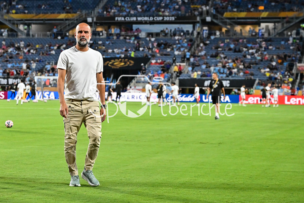 Manchester City - Al-Hilal SFC | im Bild Pep GUARDIOLA Trainer Manchester City / Einzelfoto / Freisteller / FIFA Club World Cup: Manchester City - Al-Hilal SFC, Camping World Stadium am 30.06.2025 / NOT FOR SALE IN USA