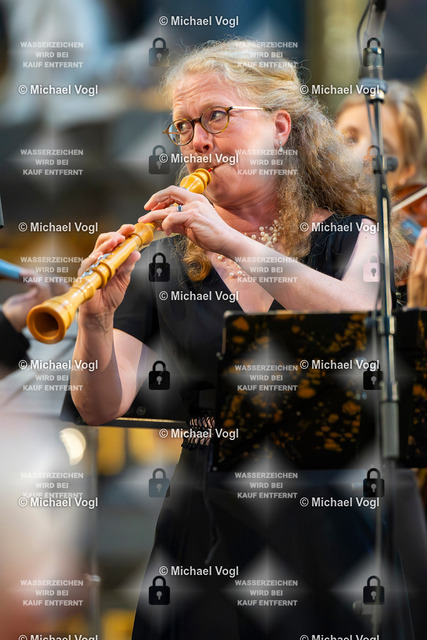 TAM25_K.05__Michael-Vogl_037_5753 | Tage Alter Musik Regensburg K.05 Basilika St. Emmeram Xenia Löffler, Alfredo Bernardini, Michael Bosch, Oboe Batzdorfer Hofkapelle (Deutschland) Musik aus der Fürst Thurn und Taxis Hofbibliothek Regensburg Daniel Deuter Konzertmeister Foto: Michael Vogl