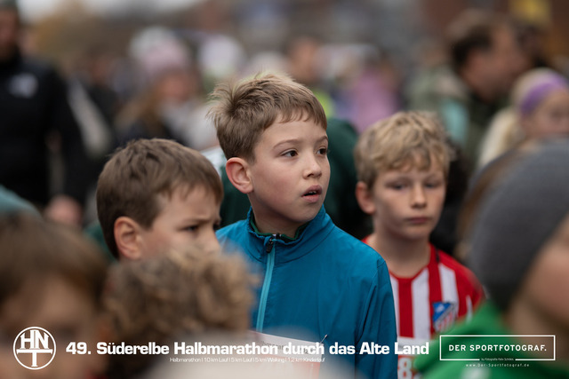 Süderelbe Halbmarathon 2025 I 09.11.2025 I Fotograf_DerSportfotograf.I 00111 | Der Sportfotograf. - Realisiert mit Pictrs.com