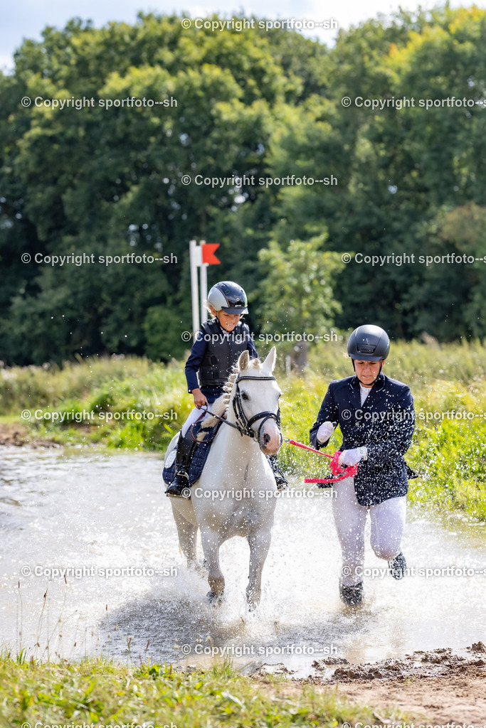 20250830-25VW5858-2 | Sportfoto SH - Realisiert mit Pictrs.com