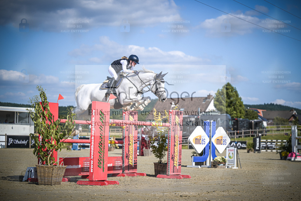 DOS_0145 | Entdecke hochwertige Reitturnierfotos von Foto Oger. Professionell, emotional und authentisch – jetzt Lieblingsmomente im Shop bestellen. - Realisiert mit Pictrs.com