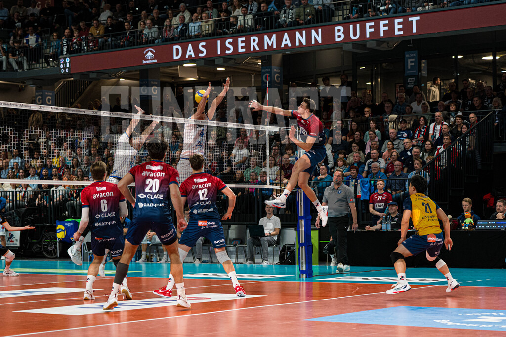Volleyball I Herren I Saison 2025/2026 I Bundesliga I 5. Spieltag I SVG Lüneburg - VfB Friedrichshafen | CONTRAST ZERØ MEDIA - Realisiert mit Pictrs.com