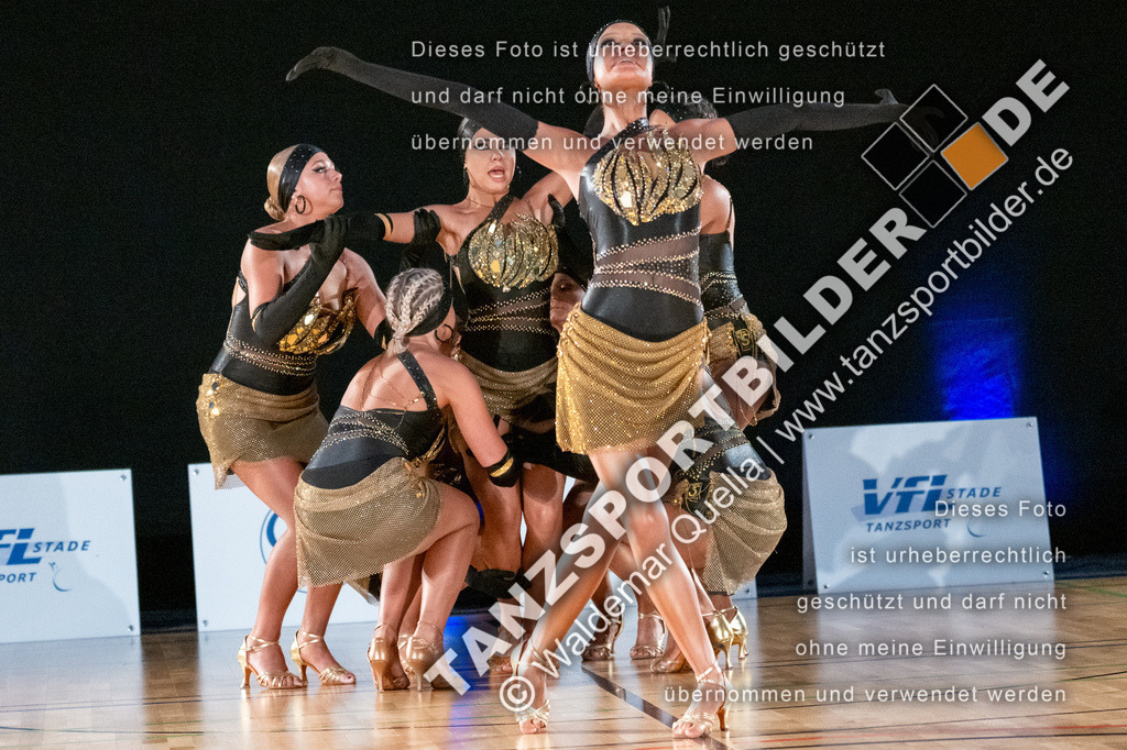 20250504-01502 | Hier finden Sie Tanz Bilder vom Latein und Standard Formationen tanzen. Sportbilder vom Tanzsport. Schöne Fotos und von Weltmeisterschaft, Europameisterschaft, Bundesliga, Regionalliga, Oberliga und Landesliga sowie von GOC Stuttgart, DanceComp, WM Bremen