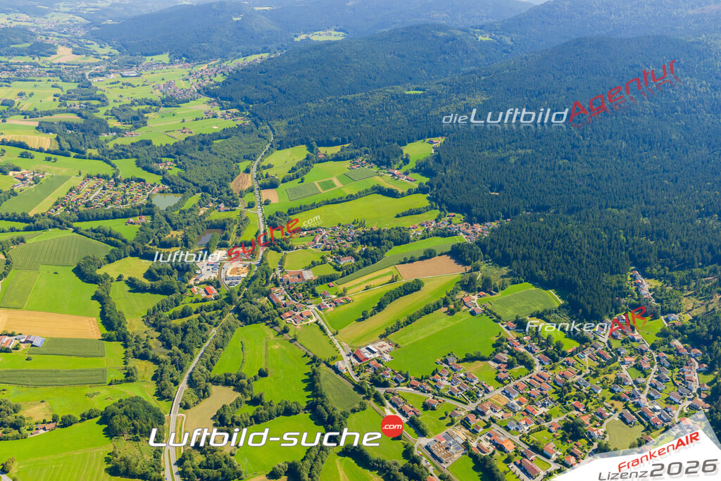 Luftaufnahme von  Hohenwarth - Die Luftaufnahme wurde 2025 vom UL-Flugzeug heraus erstellt ( keine Drohne ) - Hochauflösende Luftaufnahme - für professionelle Ausdrucke geeignet. Die Geschenkidee !Mit Lizenz und Bildrechte bestellbar