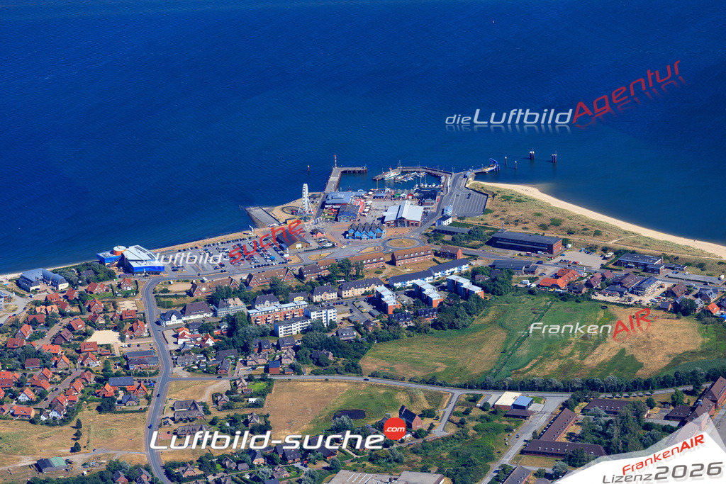 Die Luftbildaufnahme List - Sylt wurde 2018 mittels Flugzeug (keine Drohne) erstellt. Perfekte Schärfe und Druck- Auflösung- Garantiert!