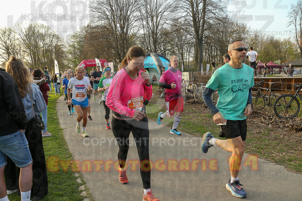 250328_1747_EX1_5646 | Sportfotografie im Rhein-Sieg Kreis, Köln, Bonn, NRW, Rheinland Pfalz, Hessen, etc. Unser Tätigkeitsfeld umfasst den Laufsport vom Volkslauf über den Marathon, Duathlon, Triathon bis zum Ultralauf wie Kölnpfad Ultra oder Schindertrail.