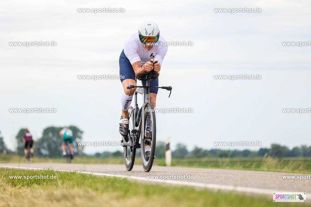 BR8A5963 | Stadttriathlon Erding 2025. #yourpictrs #sportshot_your_pictrs @Sportshotphotography #stadttriathlonerding Copyright: www.sportshot.de