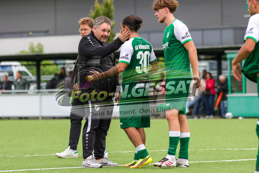 SV Rödinghausen II - FC RW Kirchlengern | Auf dem Bild zu sehen: ; grün SV Rödinghausen II: Florian Langer, Arda ErmisSV Rödinghausen II, FC RW Kirchlengern, Saison 26/27, Westfalenliga, Rödinghausen, Deutschland - Realisiert mit Pictrs.com