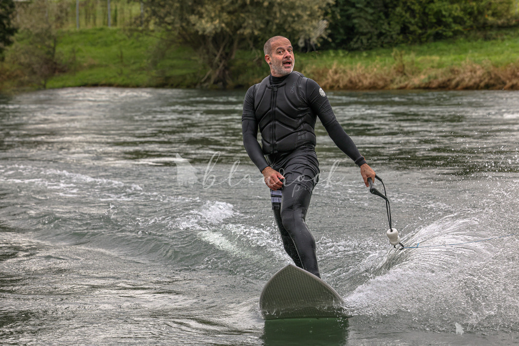 Closing Surf 2024 - 13. October 2024 | Closing Surf 2024Limmat, ZürichBild: Waltraud Blaurock | Blaurock Pix