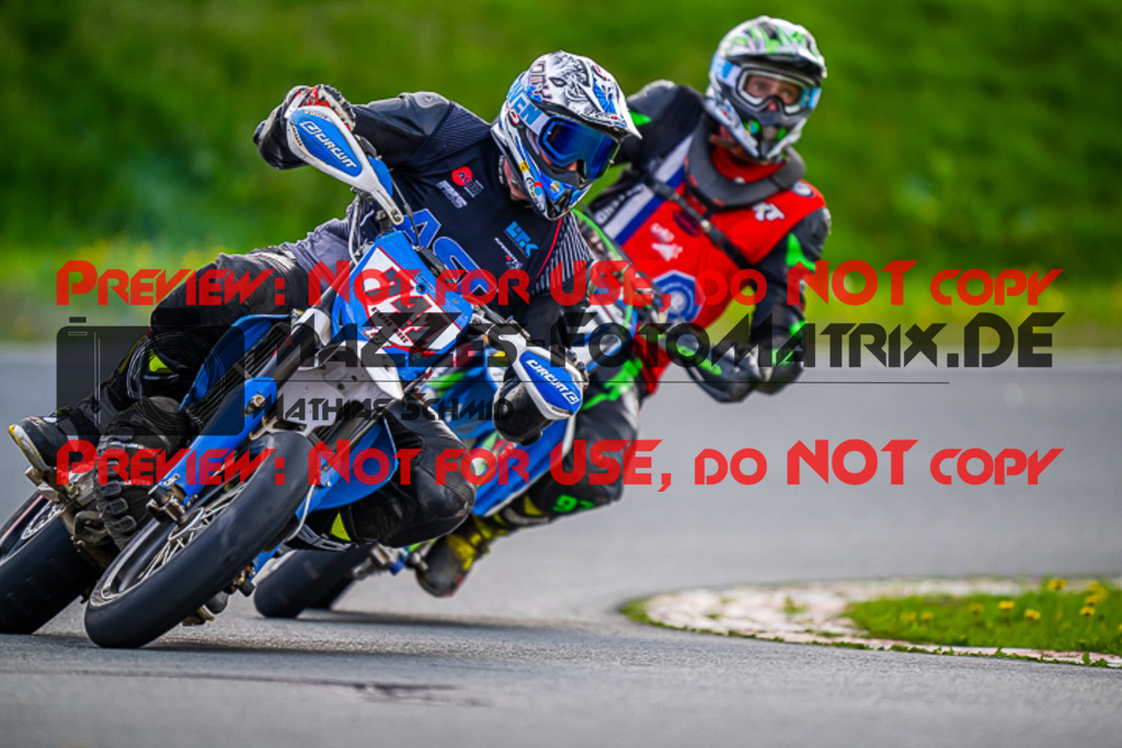 MaZZes_FotoMatrix_230506_2-75 | UE40