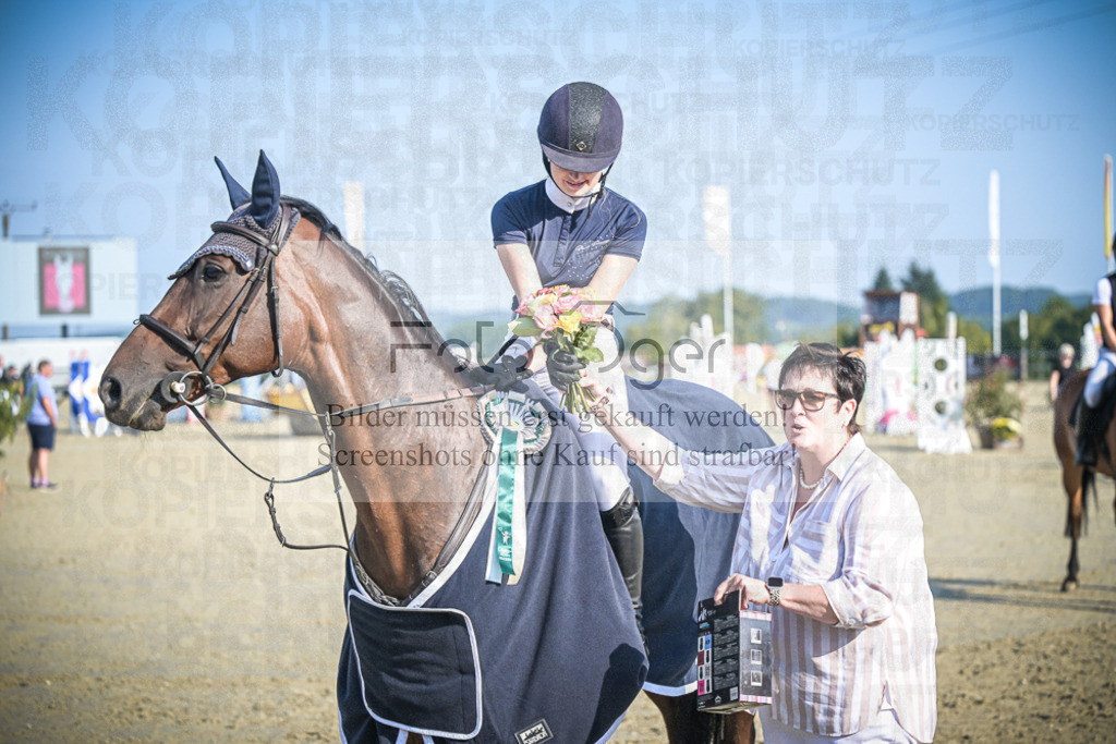 DOS_0034 | Entdecke hochwertige Reitturnierfotos von Foto Oger. Professionell, emotional und authentisch – jetzt Lieblingsmomente im Shop bestellen.Deutschlandweite Turnierfotografie. - Realisiert mit Pictrs.com