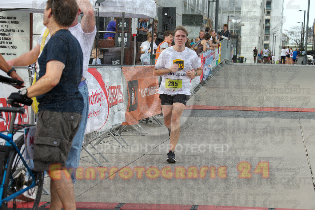 250920_1530_EX1_9737 | Sportfotografie im Rhein-Sieg Kreis, Köln, Bonn, NRW, Rheinland Pfalz, Hessen, etc. Unser Tätigkeitsfeld umfasst den Laufsport vom Volkslauf über den Marathon, Duathlon, Triathon bis zum Ultralauf wie Kölnpfad Ultra oder Schindertrail.