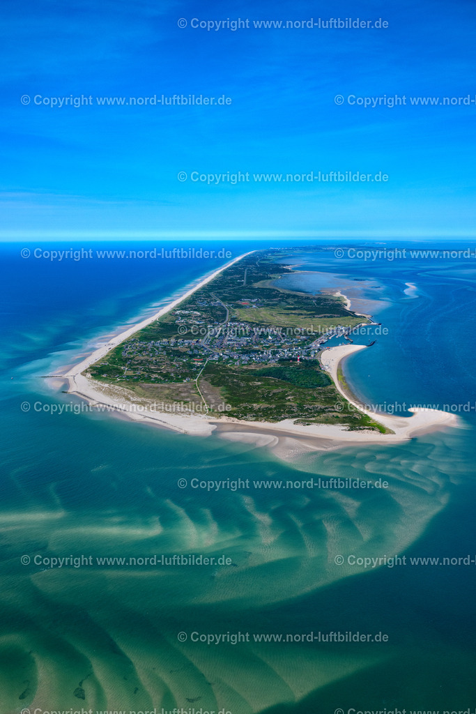 Sylt_Hörnum_ELS_6573210625 | HöRNUM (SYLT) 21.06.2025 Küstenbereich der " Hörnumer Odde " in Hörnum auf der Nordseeinsel Sylt im Bundesland Schleswig-Holstein. Weiterführende Informationen bei: Sylt Marketing GmbH. // Coastal area of the " Hoernumer Odde " in Hoernum on the North Sea island of Sylt in the federal state of Schleswig-Holstein. Further information at: Sylt Marketing GmbH. Foto: Martin Elsen