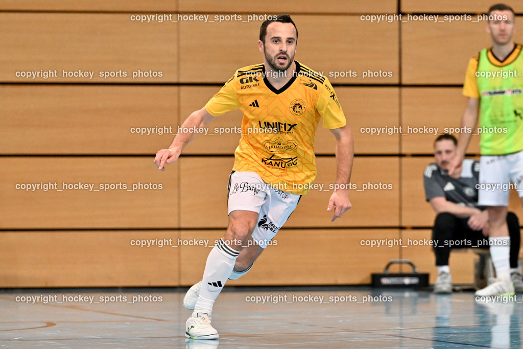 Carinthia Flamengo Futsal Club vs. FC Ljuti Krajisnici | #7 Nermin Dzinic FC Ljuti Krajisnici, Carinthia Flamengo Futsal Club vs. FC Ljuti Krajisnici, Carinthia Flamengo Futsal Club vs. FC Ljuti Krajisnici am 05.01.2025 in Klagenfurt (Ballspielhalle Viktring), Austria, (Photo by Bernd Stefan)