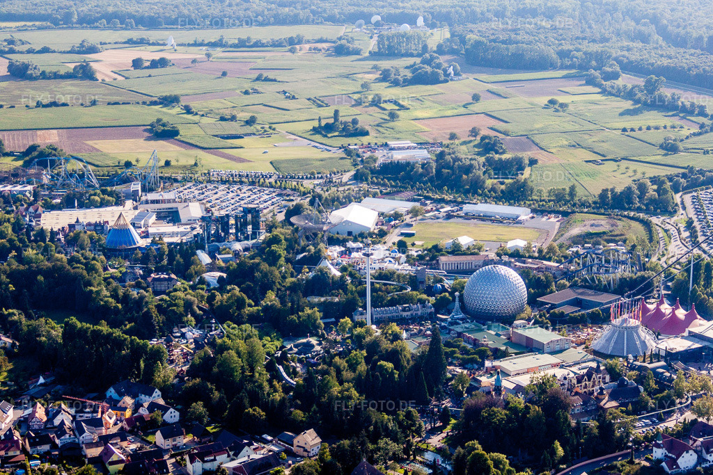 Luftbild: Freizeitzentrum - Vergnügungspark Europa-Park in Rust im Bundesland Baden-Württemberg in Deutschland. Foto: IMG_59462.jpg vom 16.08.2013 durch Werner Riehm/FLY-FOTO.de