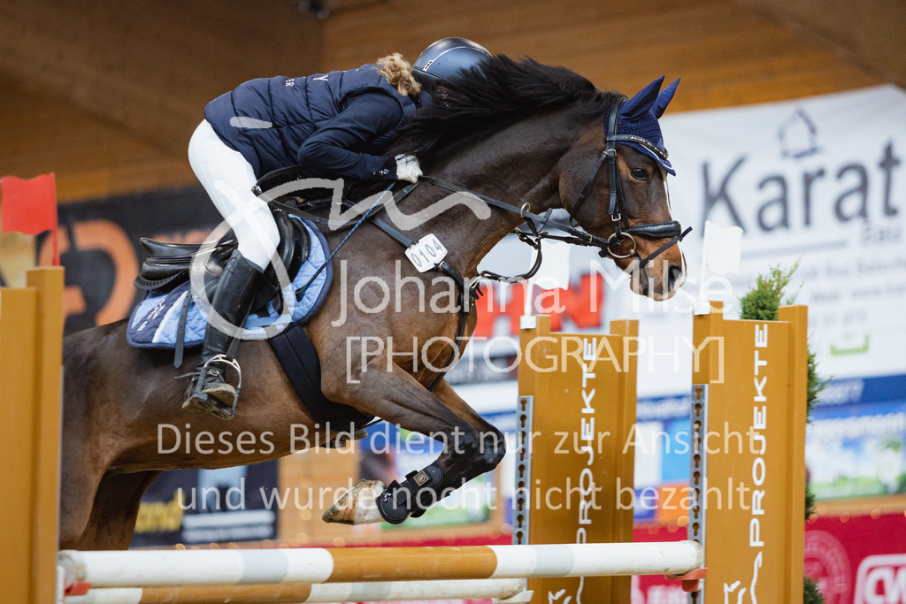 221127_Winterfestival_L-Spr_HPTTY-230 | Deine schönsten Turniermomente als professionelle Fotos! Entdecke hochwertige Pferdesport-Fotografie im Online-Shop. Jetzt Fotos finden & bestellen!