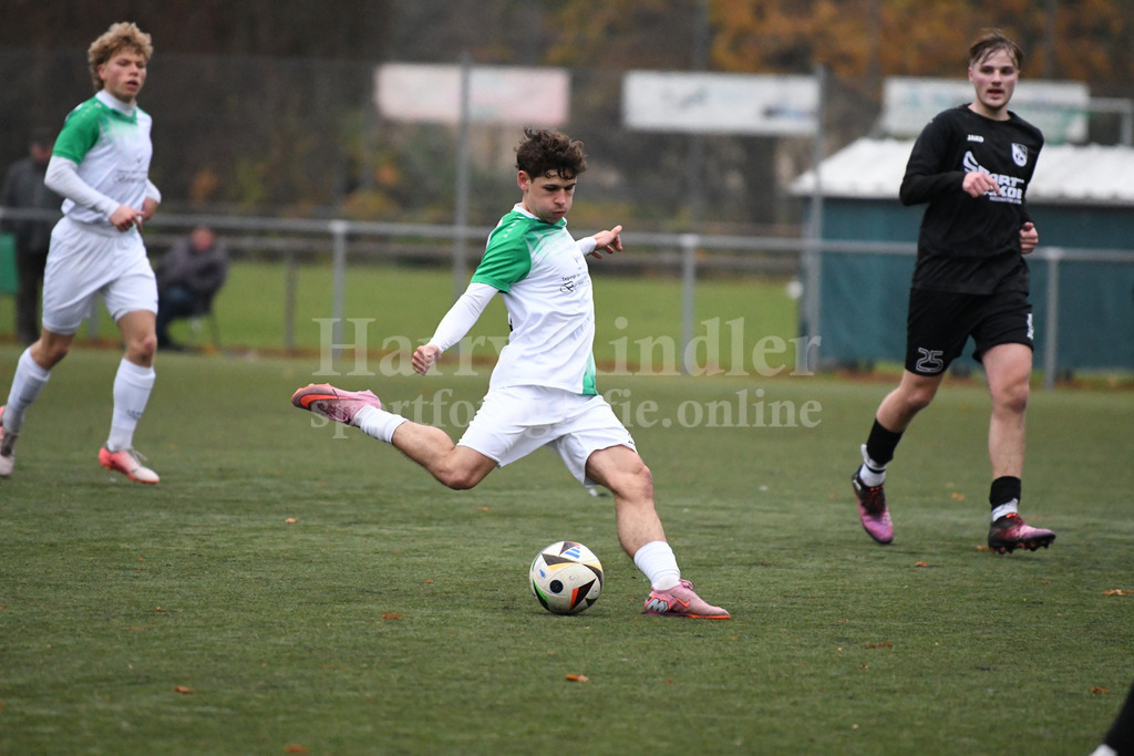 SPVgg GW Deggendorf : TSV Waldkirchen | Lukas Semmler (SpVgg GW Deggendorf #19) Torschütze für Deggendorf - Realisiert mit Pictrs.com