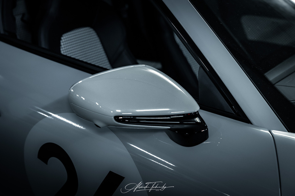R6PZ3549 _Alexander Tschuncky | Entdecken Sie die faszinierende Welt von Alexander Tschuncky Arts: Kreative Fotografie, atemberaubende Automobilkunst und hochwertiger Bilderdruck. Lassen Sie sich inspirieren! - Realisiert mit Pictrs.com