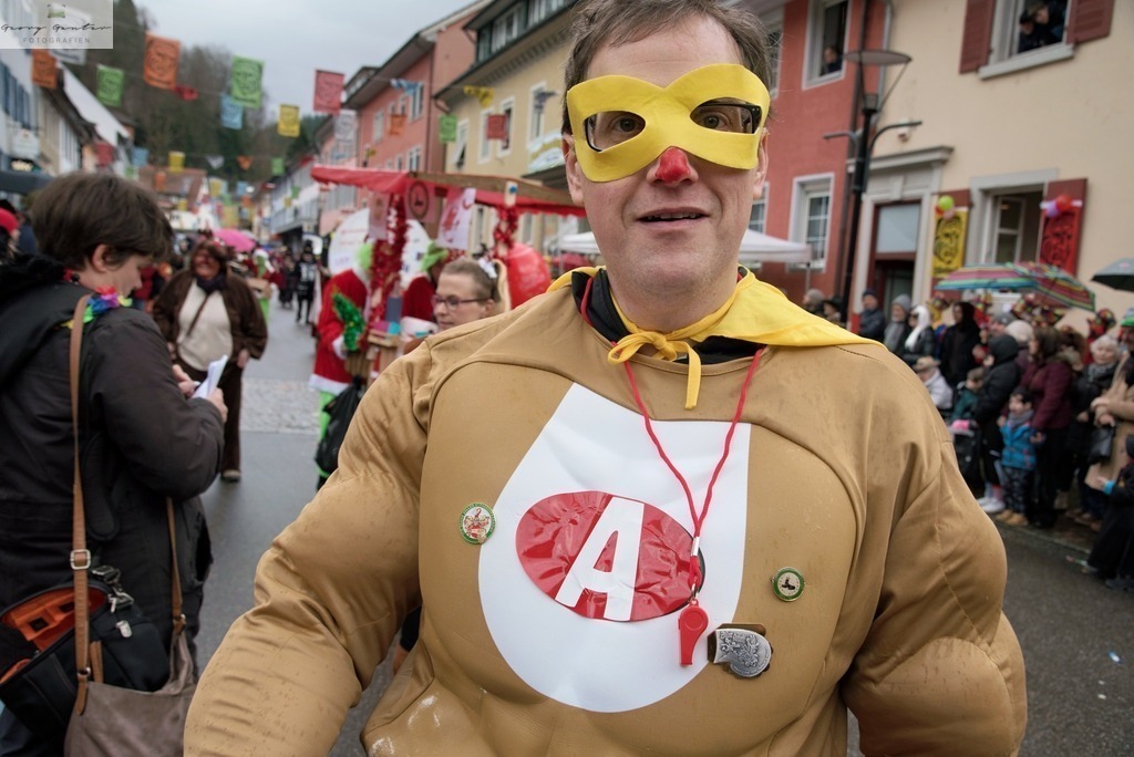 Fasnacht _24-188-RA | Fotoblog Schwarzwald, Foto Blog Wiesental, Pfaffenberg, Winterzauber, Zeller Bergland, Zell im Wiesental, Fotoblog Wiesental, Landschaftsfotos, Bilder Wiesental, Natur, Naturbilder, Fastnacht, Zeller Fastnacht, Zeller Fasnacht, Zeller Bergland, Belchen, - Realisiert mit Pictrs.com