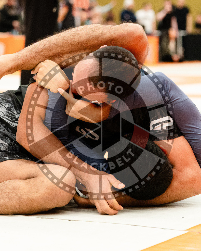 20251122PBB14259 | Athletes compete during the Grappling Industries Berlin Jiu-Jitsu and Grappling Championship, on November 22, 2025 in Berlin, Germany. © photoblackbelt