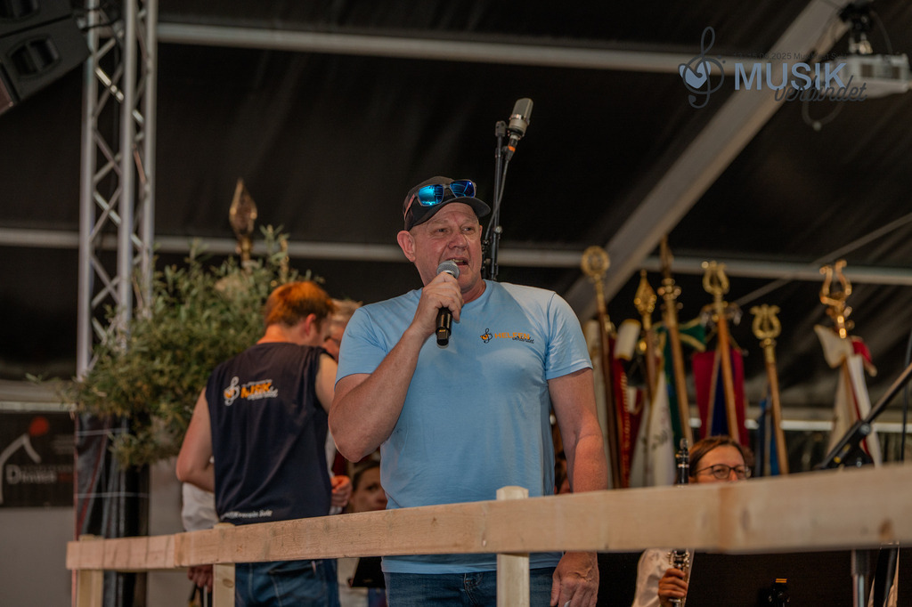 DSC_6119 | "Fussifoto.com – Ihr Ansprechpartner für hochwertige Fotografie! Entdecken Sie kreative Bilder und professionelle Dienstleistungen. Kontaktieren Sie uns für Ihre Projekte!"