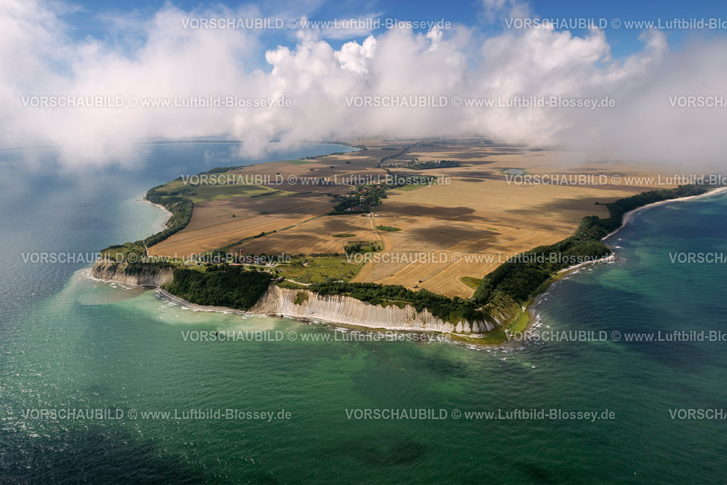 Ruegen12082996KapArkona | Luftbild, Kap Arkona, Wittow, Leuchtturm, Schinkelturm Putgarten, Wolken,  Putgarten, Insel Rügen, Mecklenburg-Vorpommern, Deutschland, Europa