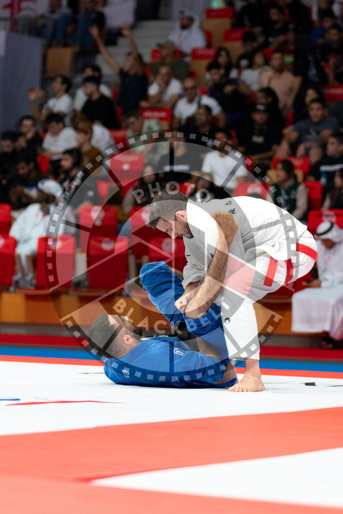20231109PBB4236 | Fighters compete during the AJP World Professional Championship in the Mubadala Arena in Abu Dhabi, Arab United Emirates, on November 9, 2023.