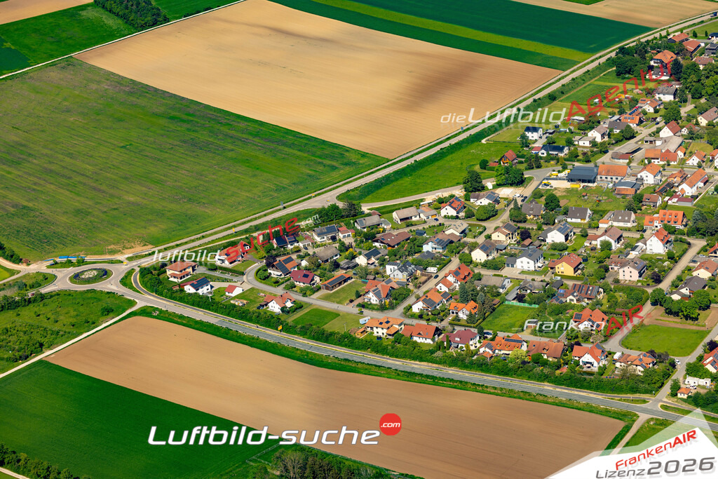 Das Luftbild zeigt : Sulzkirchen Freystadt - Die Luftaufnahme wurde 2024 vom UL-Flugzeug aus erstellt ( keine Drohne ) - Hochauflösende Luftaufnahme - Für grossformatige Ausdrucke geeignet. Die Geschenkidee !Mit Lizenz und Bildrechte bestellbar