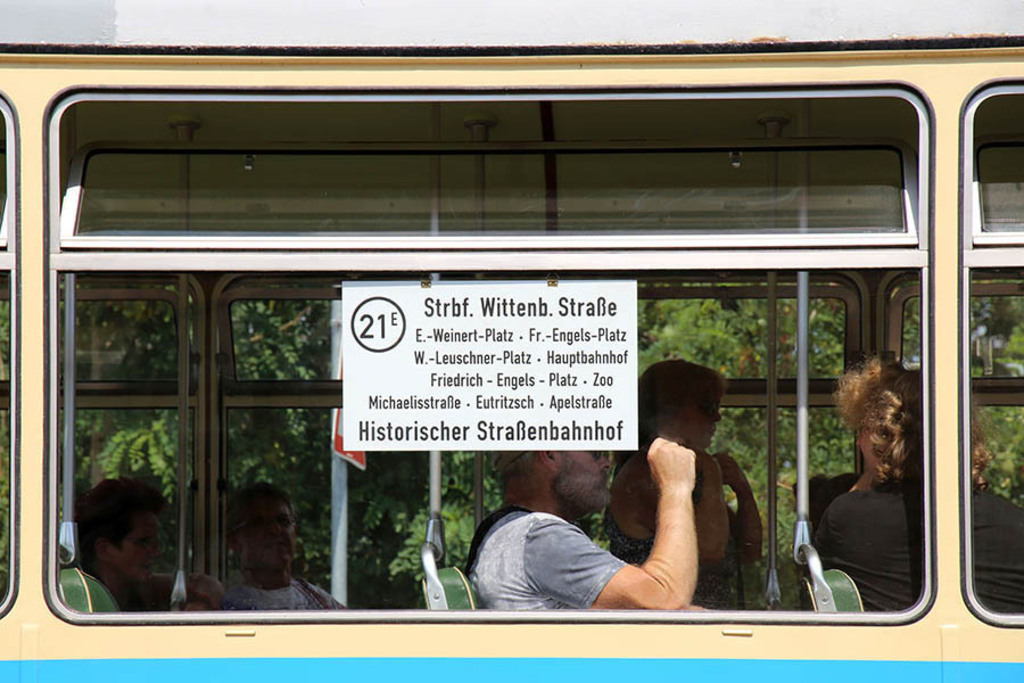 Straßenbahnmuseum Leipzig | Entdecke über 20 Kategorien Leipzig-Motive: Foto-Downloads, hochwertige Poster, Leinwand- & Fine-Art-Prints. Jetzt Lieblingsfoto im Bildlexikon Leipzig Shop bestellen!