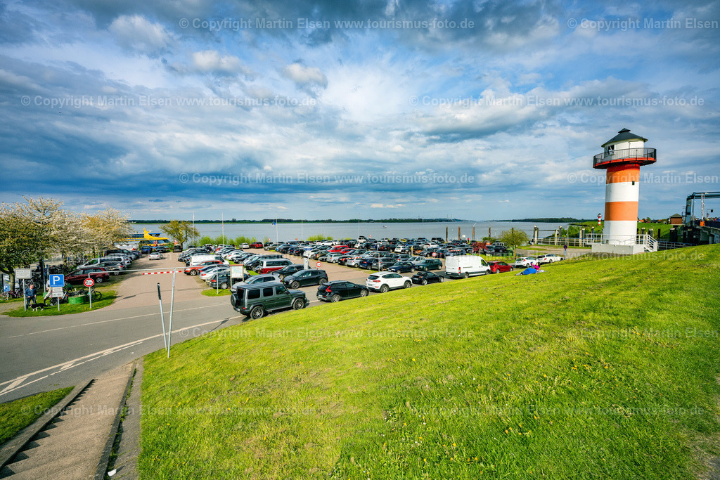 Lühe Anleger Leuchtturm_ELS_5118010523 | Fotos aus den Touristenorten aus Norddeutschland. - Realisiert mit Pictrs.com