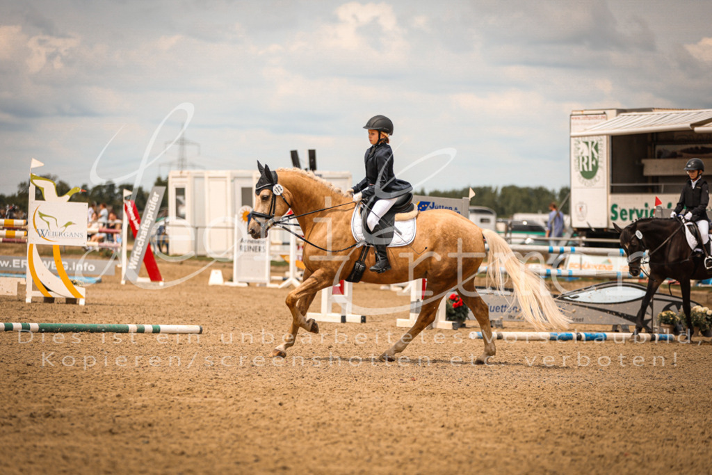 02.SoRWB00143 | Leoni Ertmer Photography - Realisiert mit Pictrs.com