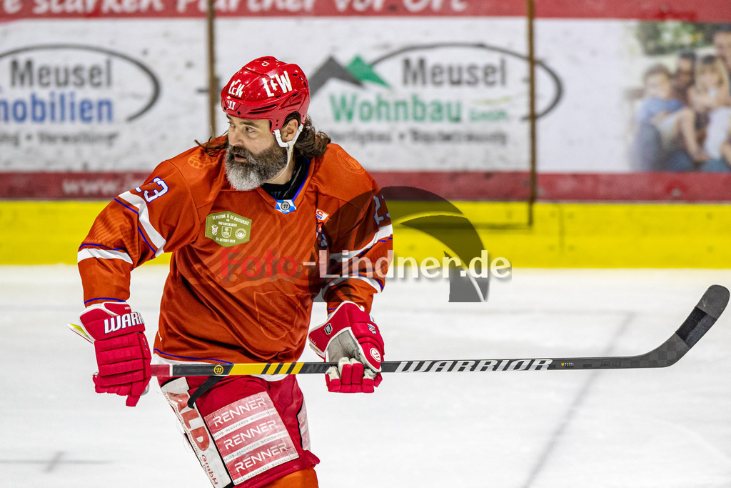 EC Peiting gegen SC Riessersee | Benefizspiel für Bad Bayersoien, EC Peiting gegen SC Riessersee,
Ty Morries in Aktion,
2023-10-24 in Peiting (Eisstadion)
Ty Morries
Copyright: WolfgangxLindner foto-lindner.de