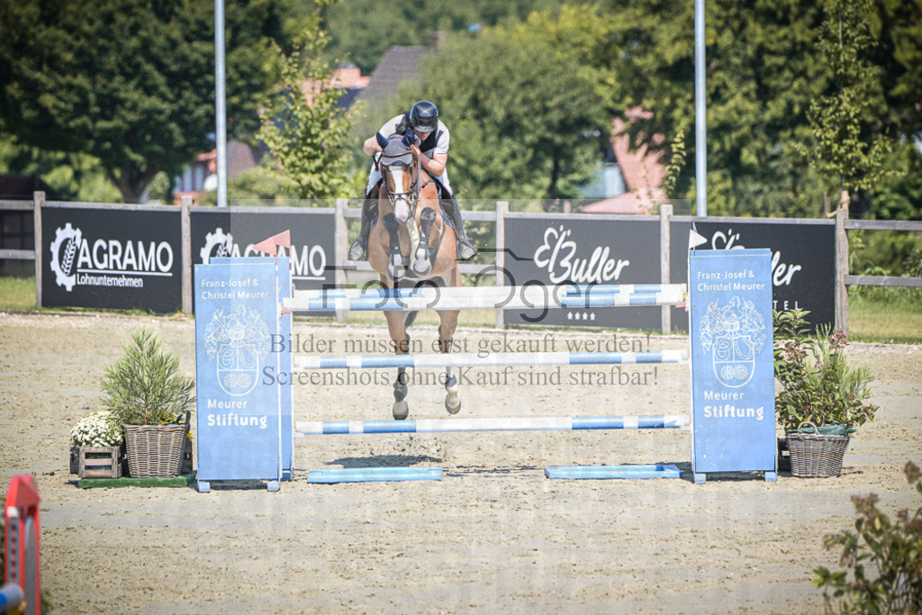 DOS_0855 | Entdecke hochwertige Reitturnierfotos von Foto Oger. Professionell, emotional und authentisch – jetzt Lieblingsmomente im Shop bestellen.Deutschlandweite Turnierfotografie. - Realisiert mit Pictrs.com