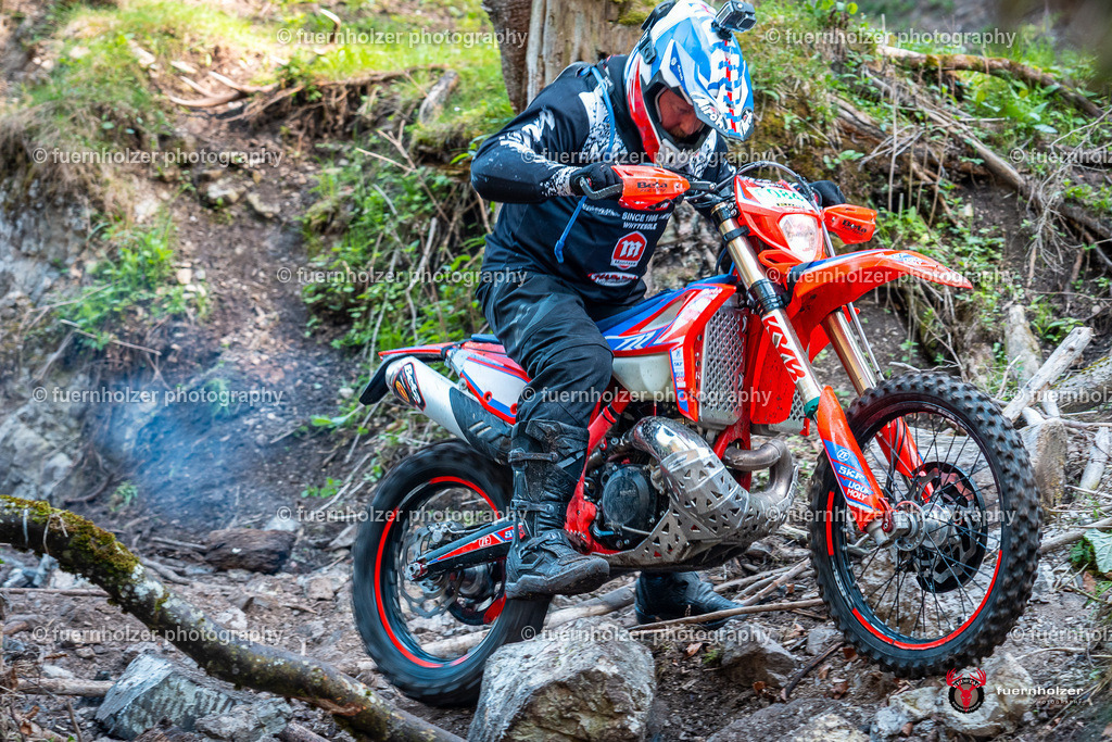 fuernholzer_250501-C1-220 | Fotografische Impressionen von der Red Stag Enduro Extreme by fuernholzer-photography.com. Endurosport in Österreich fotografisch festgehalten von fuernholzer. Auftragsfotografie für Private, Gewerbefotos und Industriefotografie. Eventfotografie, Sportfotografie und Motorsportfotografie. Anbieter von Fotoworkshops, Fototraining, fotografischen Vorträgen und Fotoseminaren.