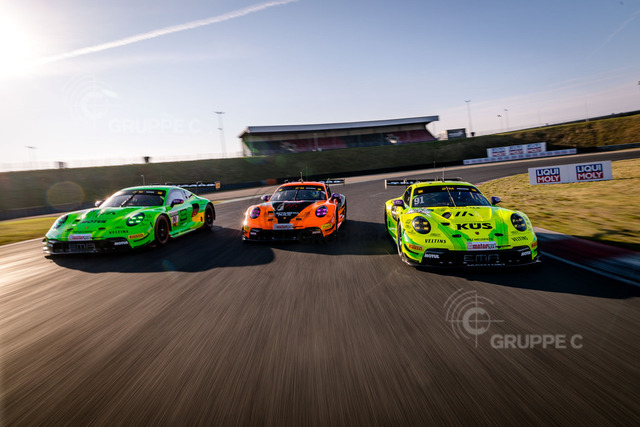 DTM025_040208544011353TU_TU_TU | DTM, Testfahrten Oschersleben 2025 - Foto: Gruppe C Photography; #90 Porsche 911 GT3 R (992), Manthey EMA: Ayhancan Güven; #91 Porsche 911 GT3 R (992), Manthey EMA: Thomas Preining; #92 Porsche 911 GT3 R (992), Manthey Junior Team: Morris Schuring - Realisiert mit Pictrs.com
