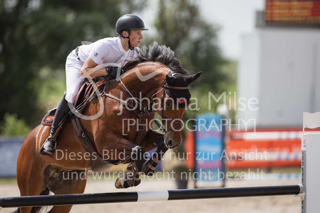 230624_PfSpTa_YoungsterM2-838 | Deine schönsten Turniermomente als professionelle Fotos! Entdecke hochwertige Pferdesport-Fotografie im Online-Shop. Jetzt Fotos finden & bestellen!