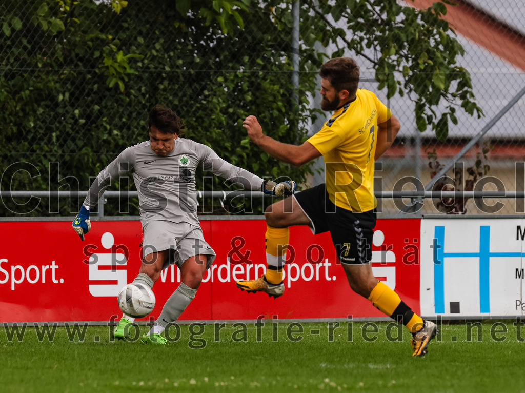 2023-08-06_017_SC_Kirchasch_gegen_SV_Eichenried | Bockhorn, Deutschland, 06.08.2023:
Fußball, Kreisliga 2023 / 2024, 2. Spieltag, SC Kirchasch gegen SV Eichenried, Endergebnis: 3:1

Torwart Taygun Yildiz  (SV Eichenried, #29), Igor Thomas (SC Kirchasch, #7)

Foto: Christian Riedel / fotografie-riedel.net