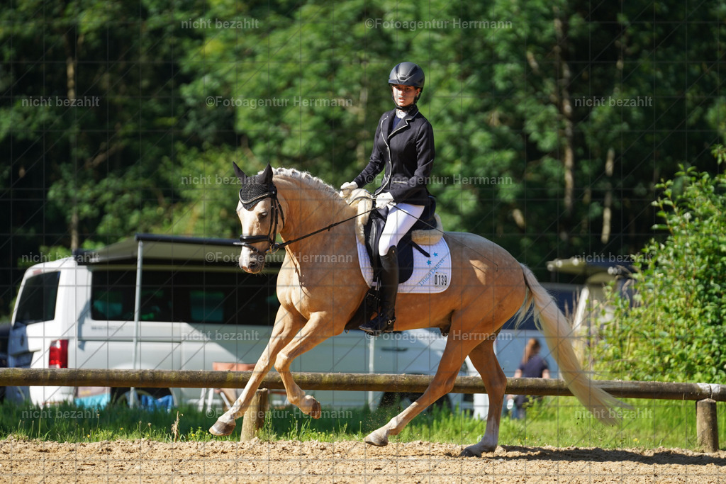 20240706-FAH04499 | Grafing Turnierfotos, Reitverein Ebersberg, Turnierfotografen Bayern, reitsportbilder, Pferdefotograf, reitsportfotograf, Sportbilder, Reitsportfotografie, Fotoagentur Herrmann, Turnierfotograf