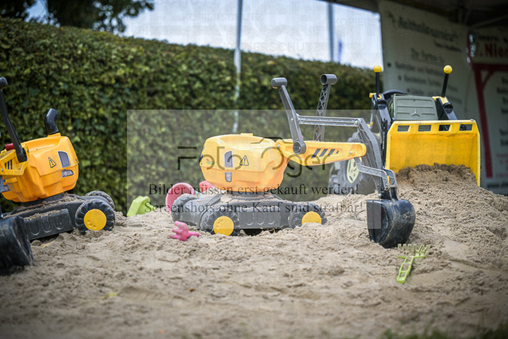 DOS_9657 | Entdecke hochwertige Reitturnierfotos von Foto Oger. Professionell, emotional und authentisch – jetzt Lieblingsmomente im Shop bestellen.Deutschlandweite Turnierfotografie. - Realisiert mit Pictrs.com