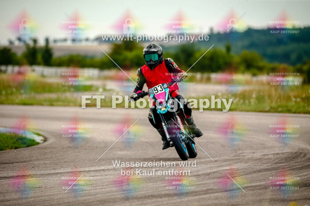 Chambley Juli-2111 | Hier findet Ihr Bilder von Touristenfahrten auf der Nürburgring Nordschleife oder von anderen Veranstaltungen die ich besucht habe. Viel Spass beim Durch Schauen 