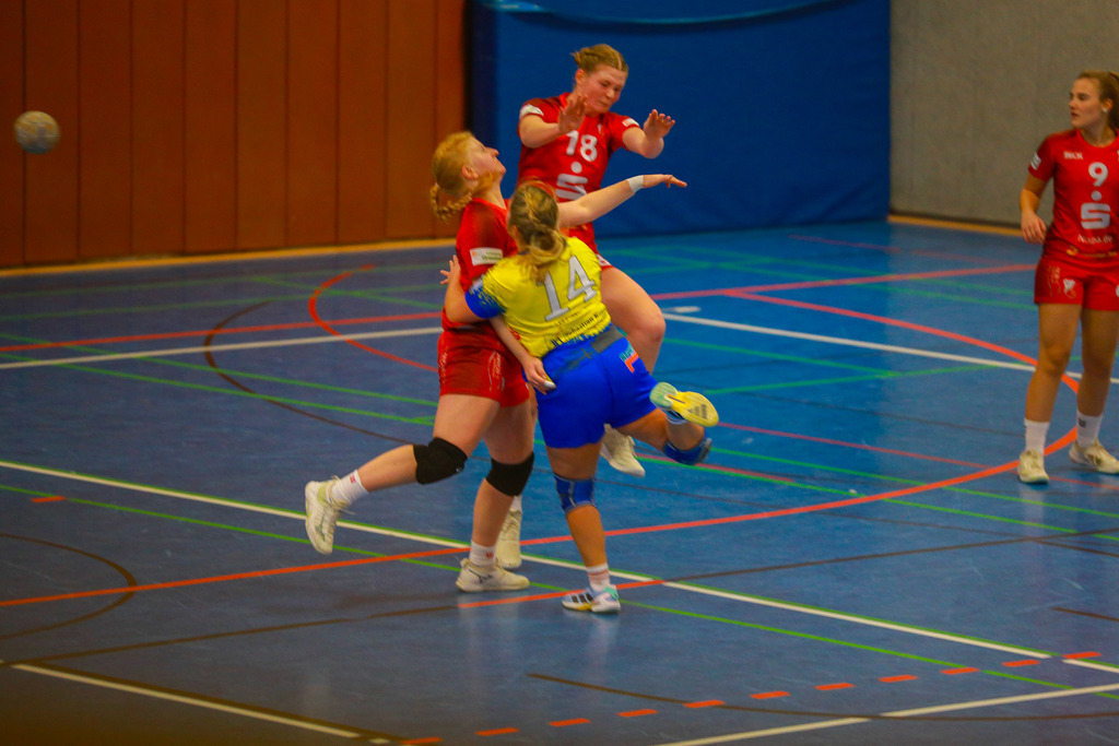 SvSchermbeck_SVN_061225_092 | Bildergalerie von Sport-Ereignissen aber auch von weiteren spannenden Dingen - nicht nur vom Niederrhein. In Anlehnung an den bekannten Spruch von Hanns Dieter Hüsch heißt das Motto: "Niederrhein ist überall".  - Realisiert mit Pictrs.com