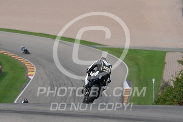 2023_09_18_PBK_12821 | Sportfotografie; SlowMotion; Video; Rennstrecke; Hafeneger; Speer; Racing; RSE; BMW; CBO; Trackday; Motorsportarena; Hockenheimring; Brno; Most; Barcelona; Valencia