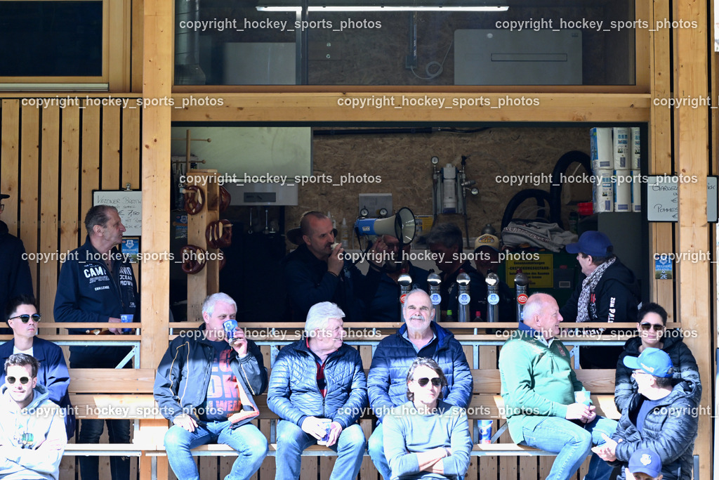 ATUS Velden vs. SPG LASK Amateure OÖ | Paletten Peter, Kantine Waldarena, Besucher Waldarena Velden, ATUS Velden vs. SPG LASK Amateure OÖ, ATUS Velden vs. SPG LASK Amateure OÖ am 07.03.2026 in Velden (Wald Arena Velden), Austria, (Photo by Bernd Stefan)