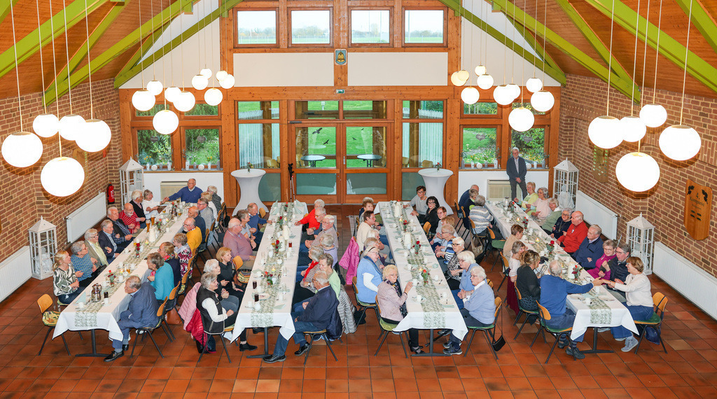 top-top.de-251112-053 | Foto, Video, Fotografie, Videografie, Fotobox, DJ, Discjockey, Musik, Musikbox, Veranstaltung, Photobooth, Amazon, Ebay, Buchtipp, Bestseller, Autor, Verlag, Buch, Wesel, Hamminkeln, NRW, Dinslaken, Rees, Drohne, Hochzeit, Party, Fotobox, Wesel, Fotograf