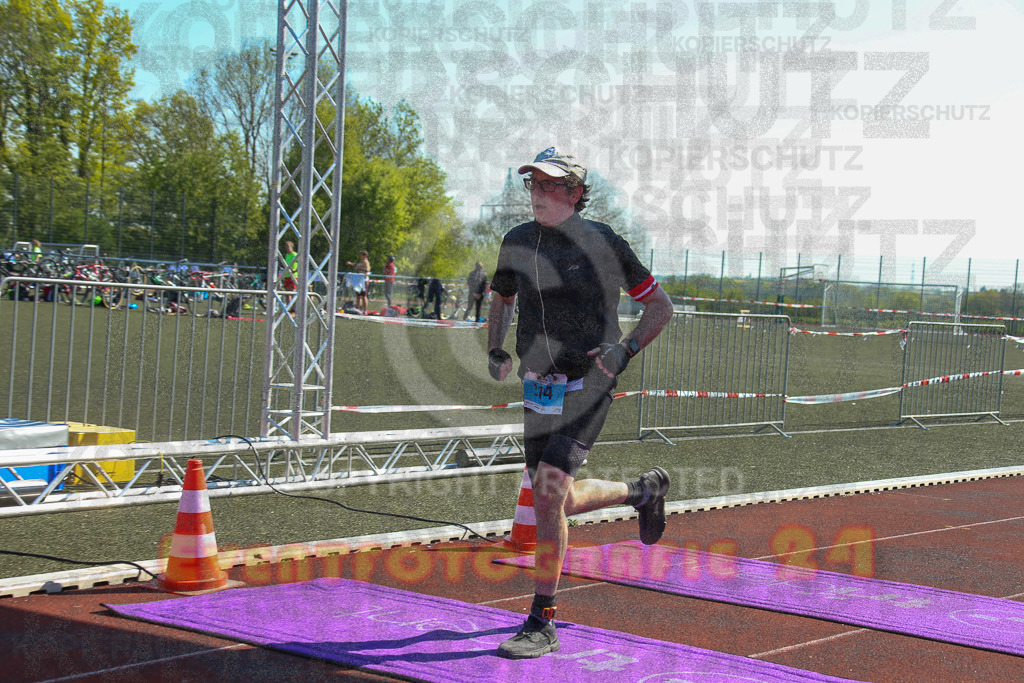 220424_1111_EX1_4453 | Sportfotografie im Rhein-Sieg Kreis, Köln, Bonn, NRW, Rheinland Pfalz, Hessen, etc. Unser Tätigkeitsfeld umfasst den Laufsport vom Volkslauf über den Marathon, Duathlon, Triathon bis zum Ultralauf wie Kölnpfad Ultra oder Schindertrail.